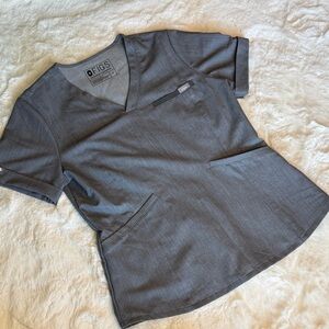 Figs Women's Charcoal Short Sleeve Top